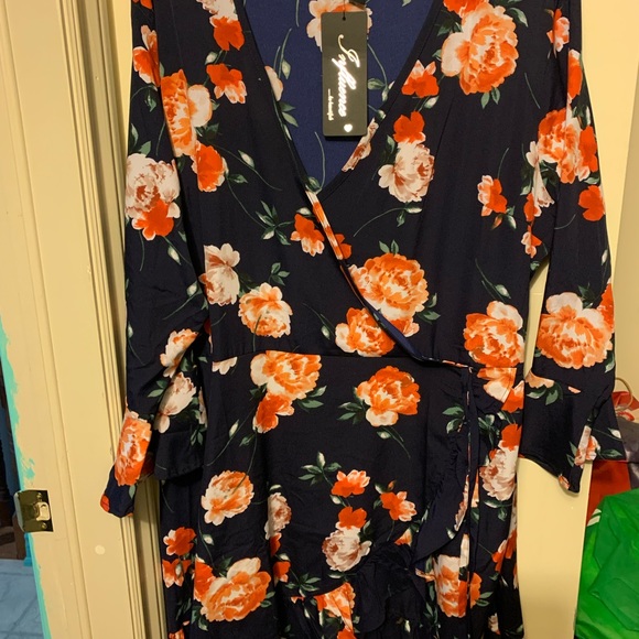 NWT ASOS Curve Floral Dress Size 18 - Picture 3 of 4